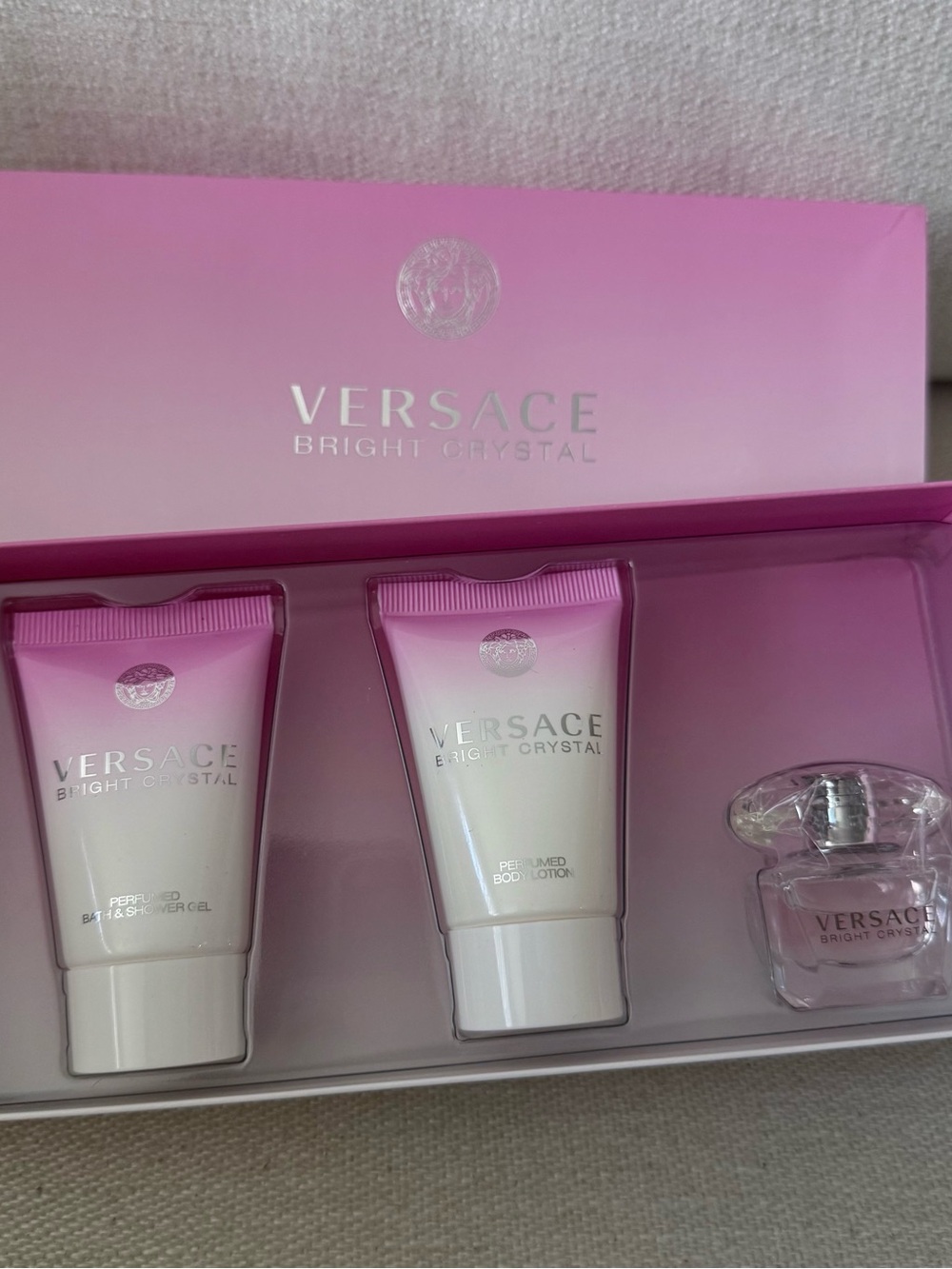 Versace Bright Crystal Women’s Fragrance & Body Lotion Gift Set